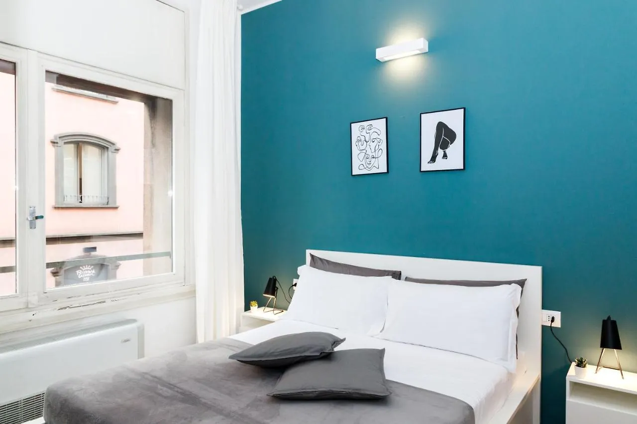 Hemeras Boutique Homes - 2 Luxury Apartments In The City Center Milan 0*,  Italy