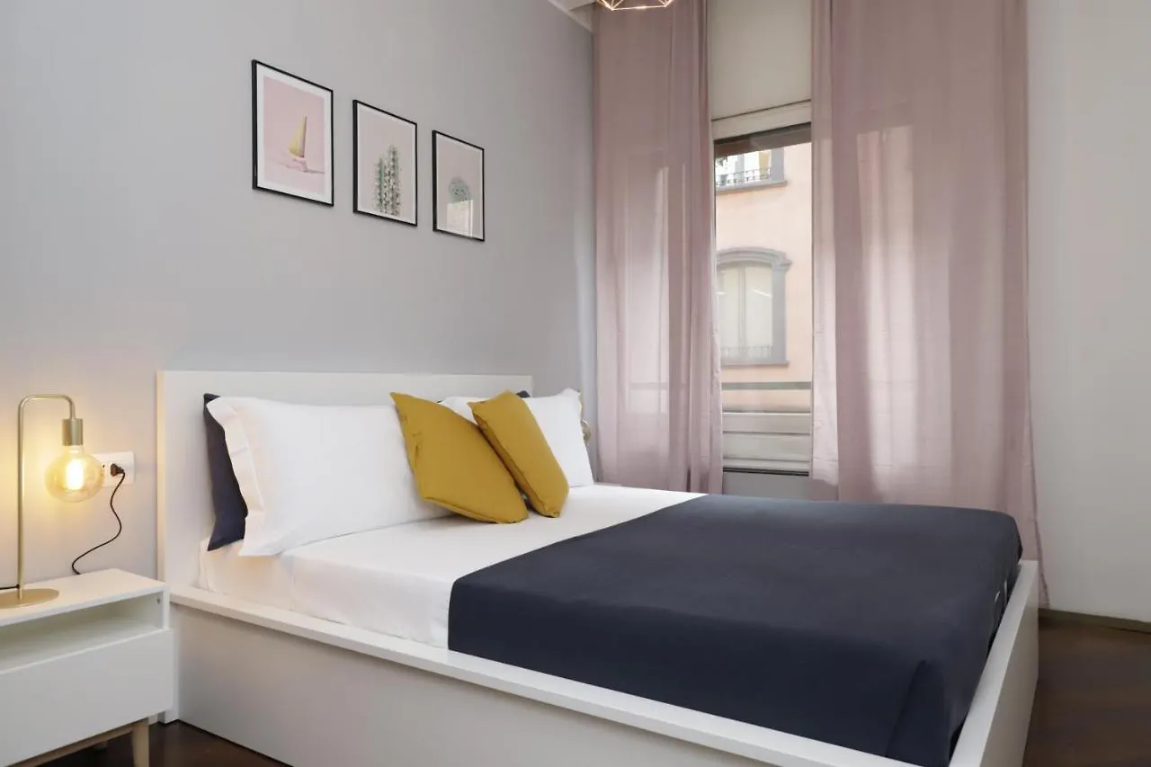 Hemeras Boutique Homes - 2 Luxury Apartments In The City Center Milan