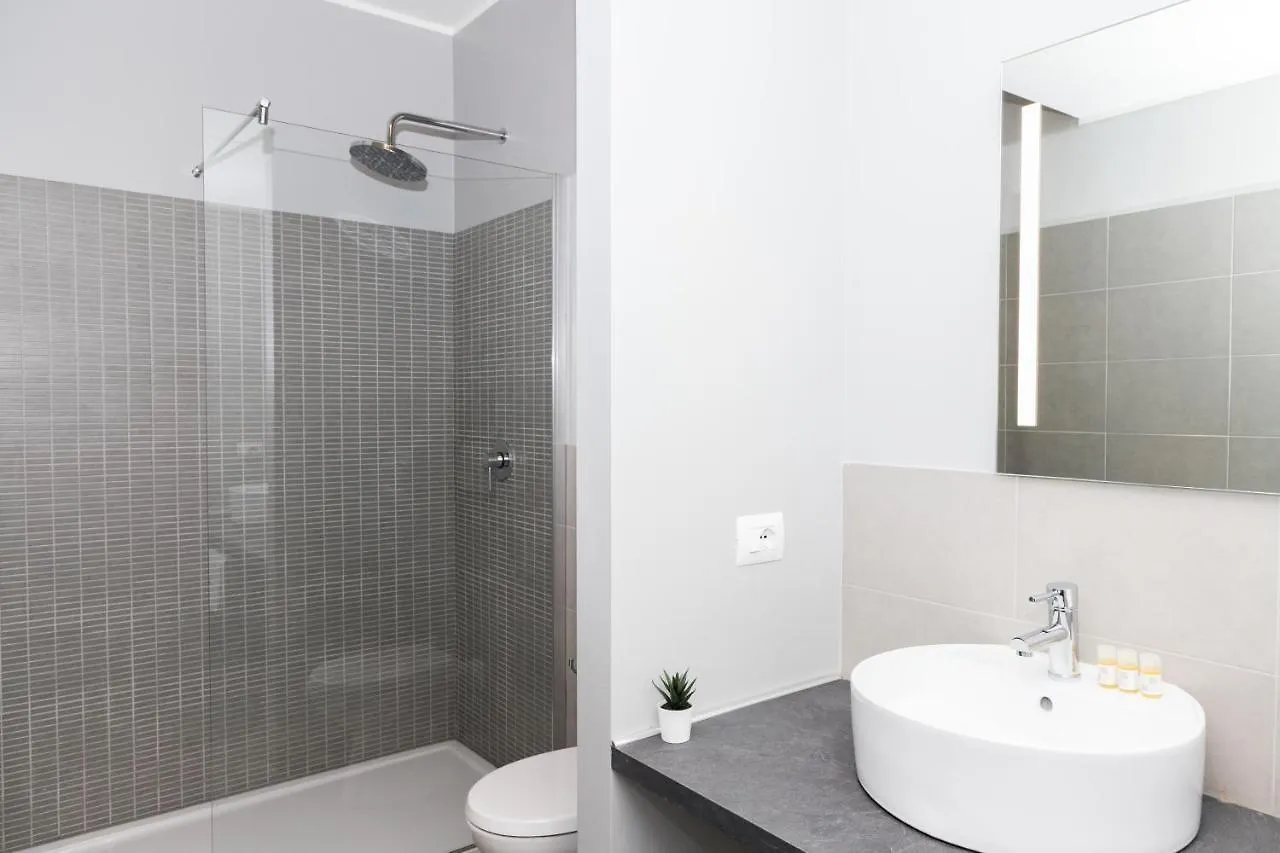 Hemeras Boutique Homes - 2 Luxury Apartments In The City Center Milan