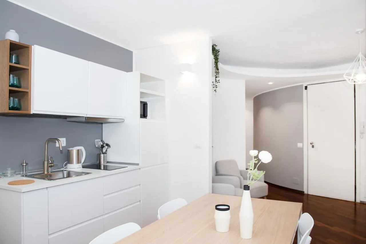 Hemeras Boutique Homes - 2 Luxury Apartments In The City Center 밀라노 이탈리아