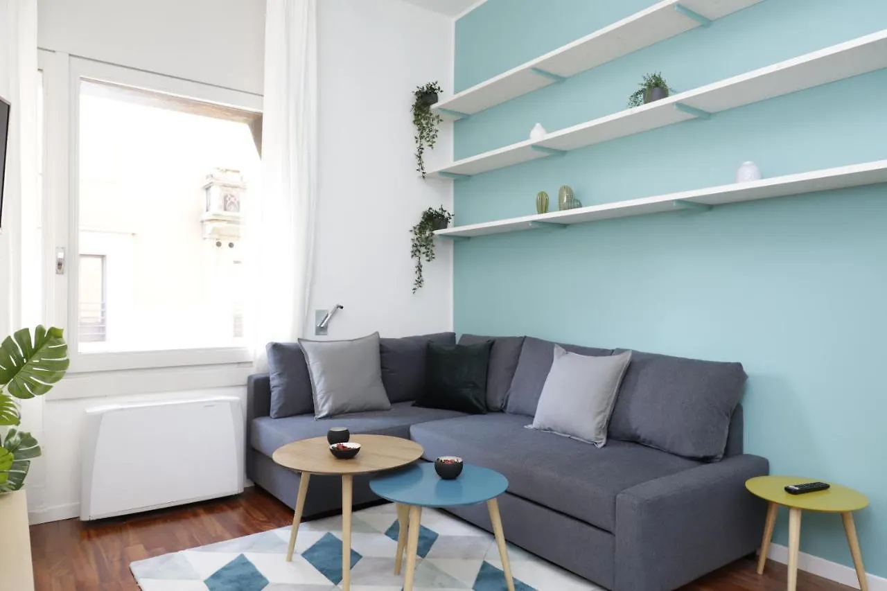 Hemeras Boutique Homes - 2 Luxury Apartments In The City Center 밀라노